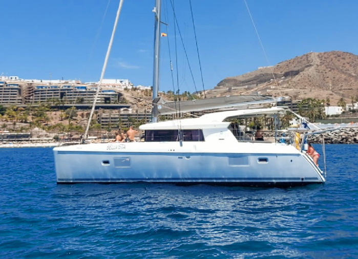 Catamaran a Vela Privada Catamaran a Vela Privada